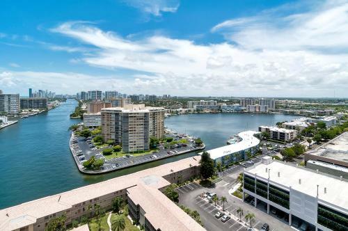 Apartamento Beachwalk Resort By Sunnyside Retreats