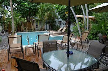 Apartamentos Papa's Hideaway