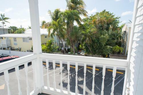 Posada Douglas House