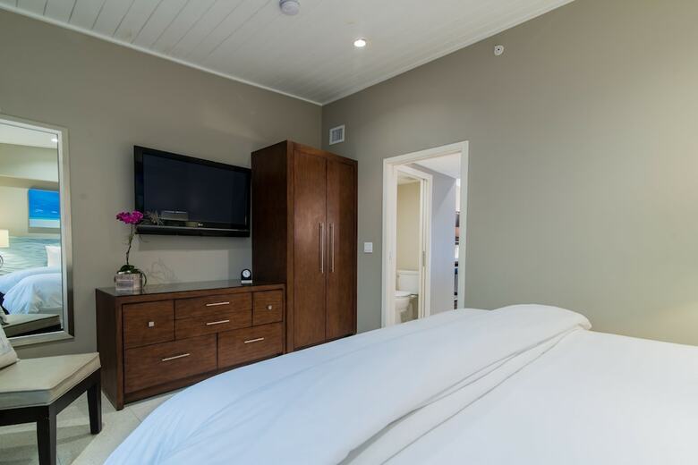 Posada Orchid Key Inn