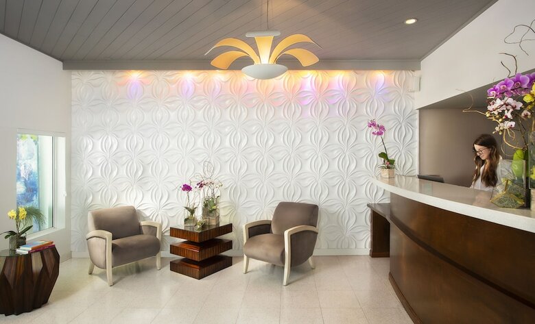 Posada Orchid Key Inn