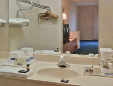 Motel Guest Inn Lake City