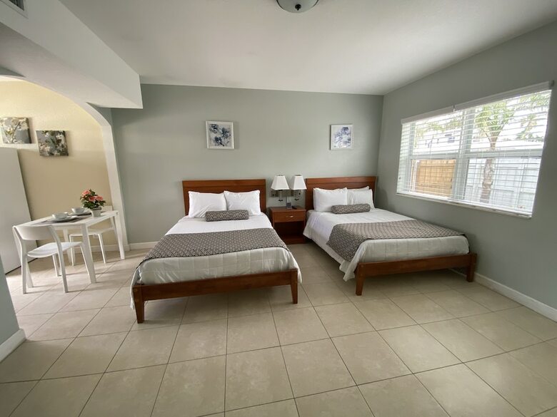 Hotel Coral Key Inn