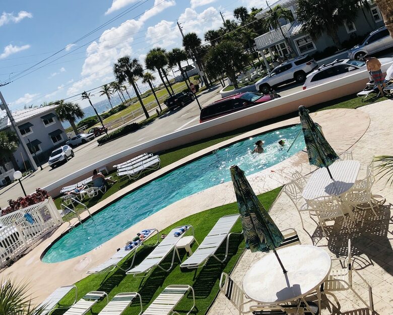 Hotel Coral Key Inn