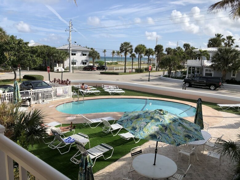 Hotel Coral Key Inn