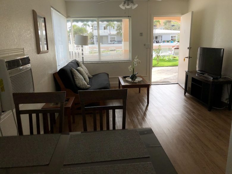 Hotel Coral Key Inn