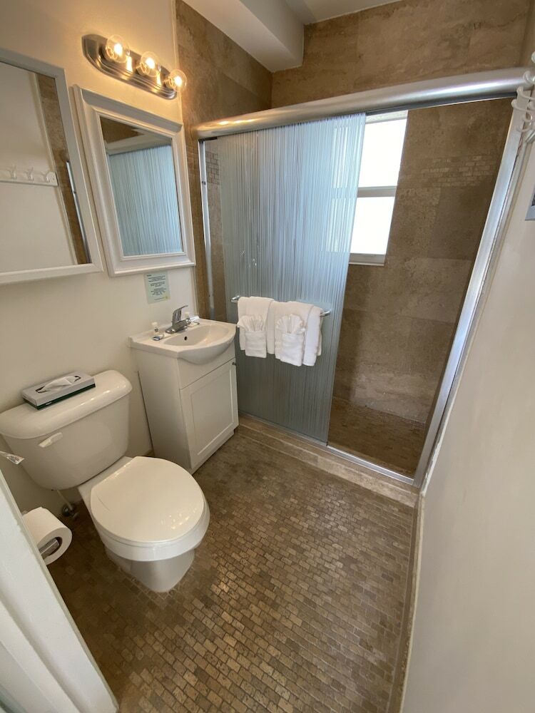 Hotel Coral Key Inn