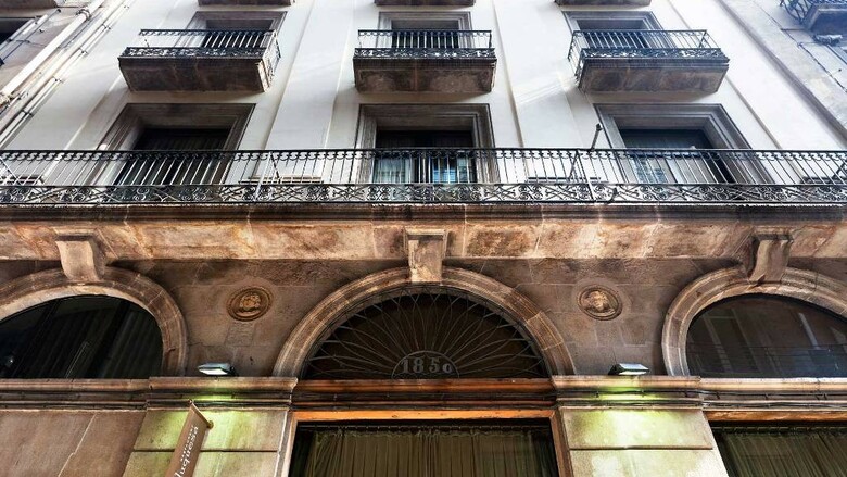 Hotel Duquesa De Cardona