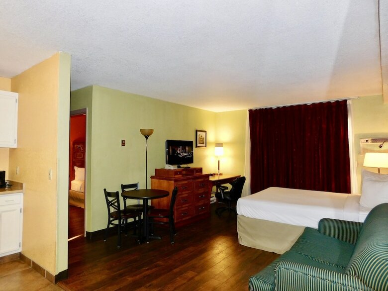 America's Best Value Inn Executive Suites & Hotel