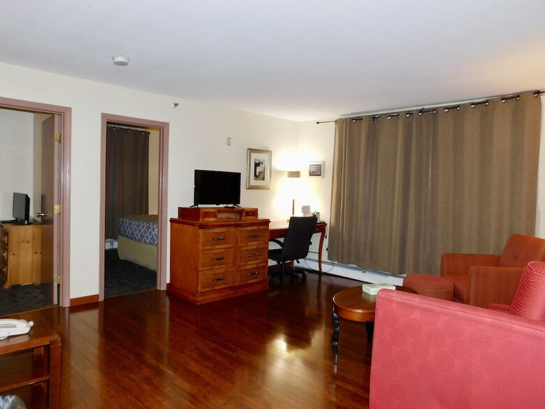 America's Best Value Inn Executive Suites & Hotel
