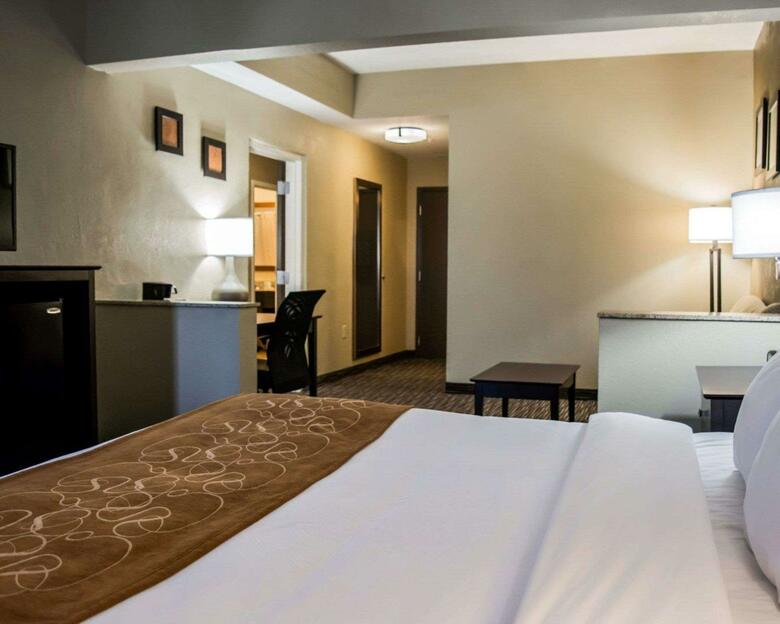 Hotel Comfort Suites