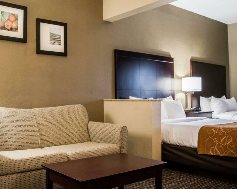 Hotel Comfort Suites