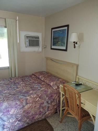 Siesta Motel