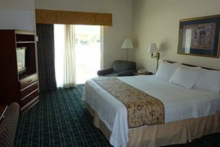 Hotel Holiday Inn Express Naples Downtown 5th Avenue