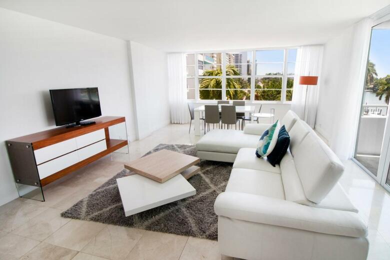 Apartamentos Seacoast Suites