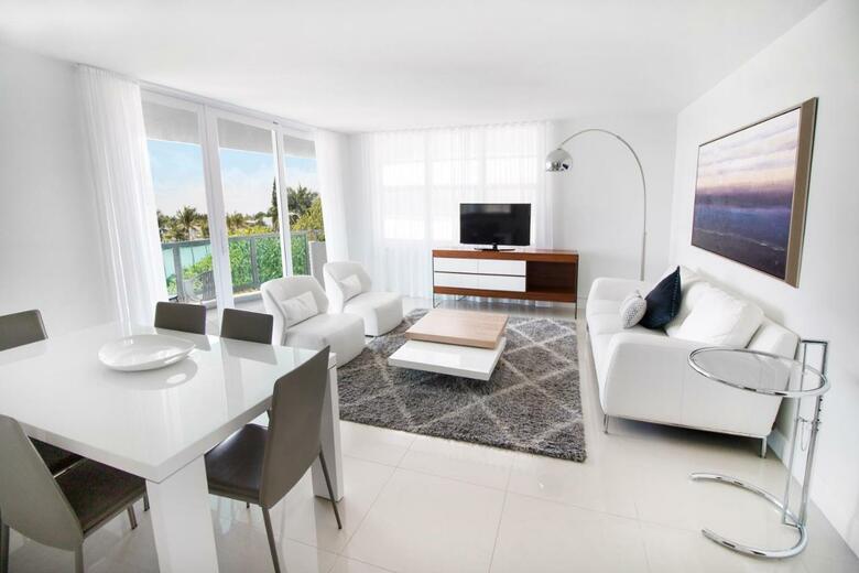 Apartamentos Seacoast Suites