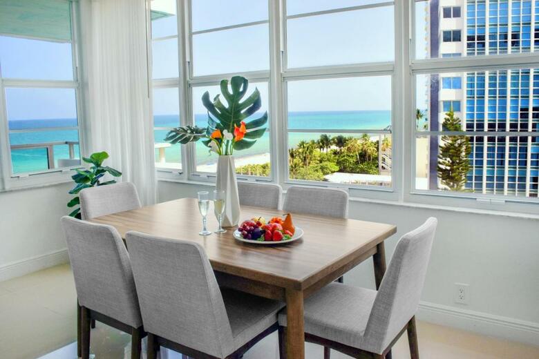 Apartamentos Seacoast Suites