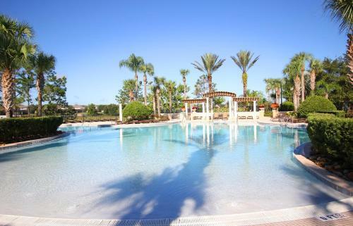 Spacious Vacation Home Rental House 77tb12