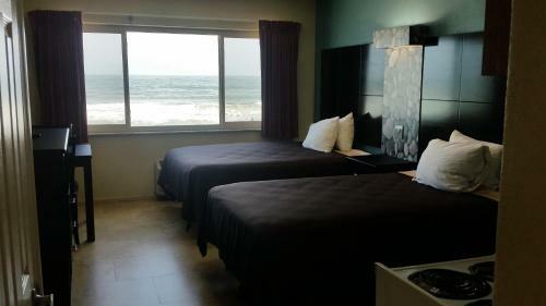 Driftwood Beach Motel