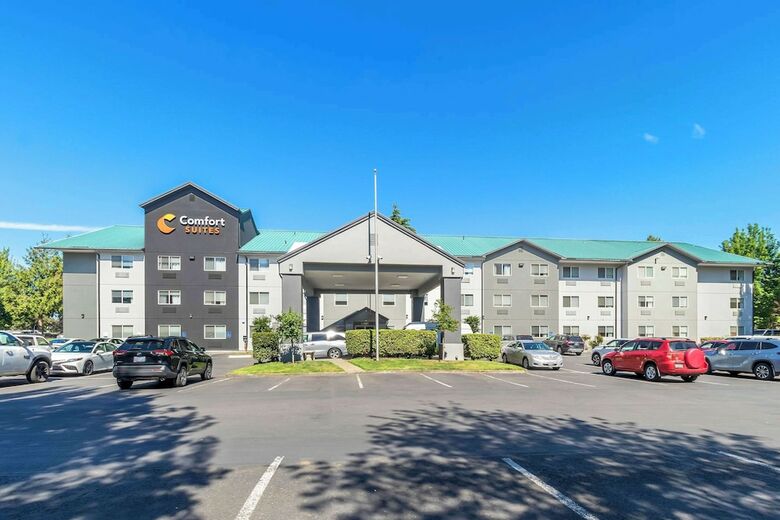 Hotel Comfort Suites Portland Airport