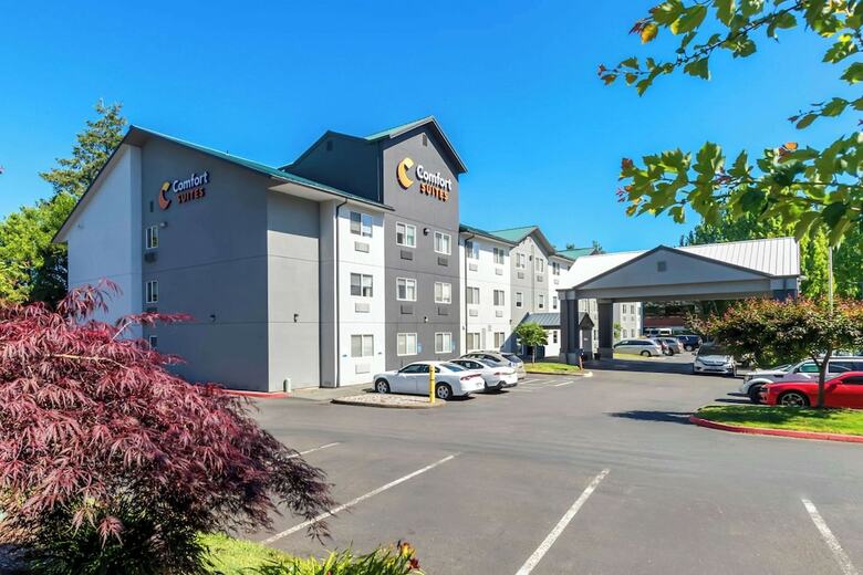 Hotel Comfort Suites Portland Airport