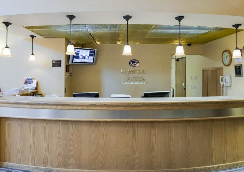 Hotel Comfort Suites Portland Airport