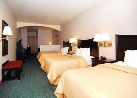 Hotel Comfort Suites Portland Airport