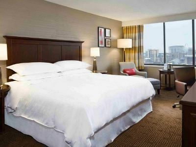 Sheraton Philadelphia University City Hotel