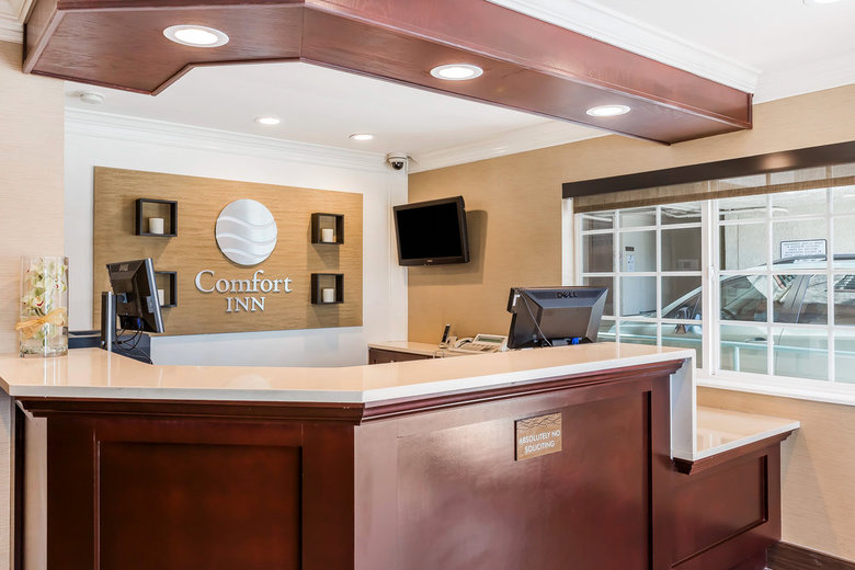 Hotel Comfort Inn