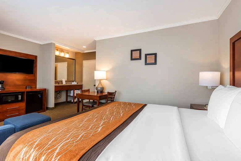 Hotel Comfort Inn