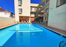 Hotel Comfort Inn