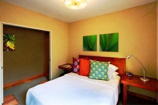 El Paseo Hotel