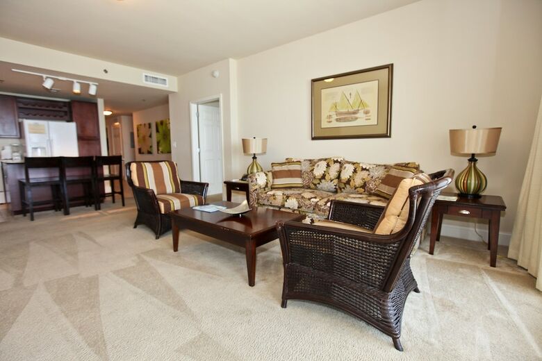 Aparthotel Laketown Wharf By Resort Collection