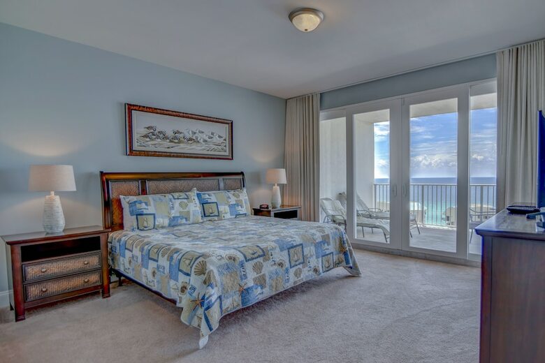 Aparthotel Laketown Wharf By Resort Collection
