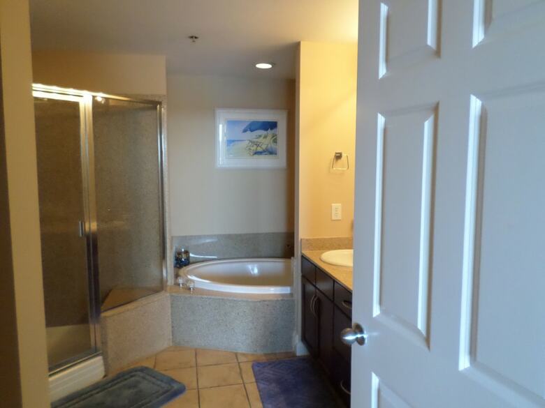 Aparthotel Laketown Wharf By Resort Collection