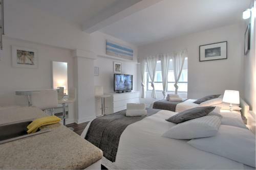 Deluxe Studios And Apartments At The Shelborne