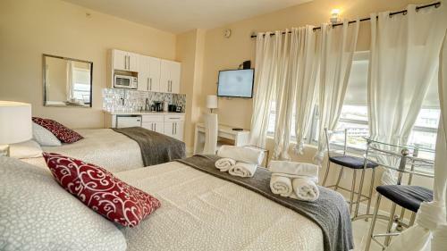 Deluxe Studios And Apartments At The Shelborne
