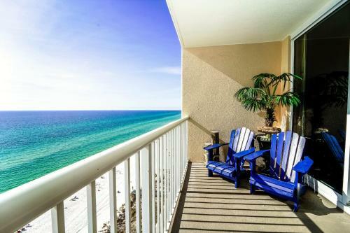 Hotel Majestic Beach Resort Tower 2 By Panhandle Getaways