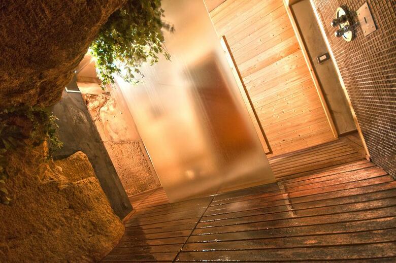 UNA Hotel One