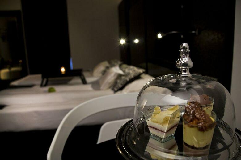 UNA Hotel One