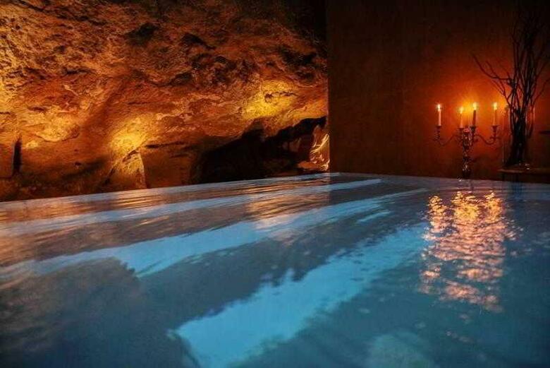 UNA Hotel One