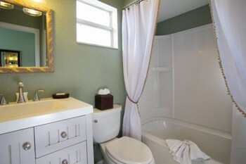 Bed & Breakfast Bayfront Marin House