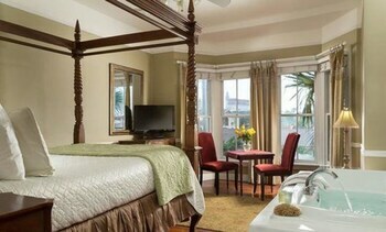 Bed & Breakfast Bayfront Marin House