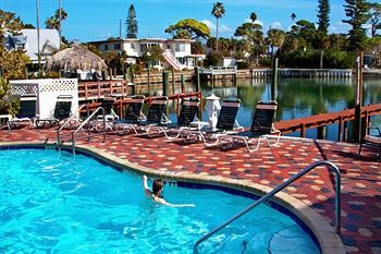 Bay Palms Waterfront Resort - Hotel And Marina