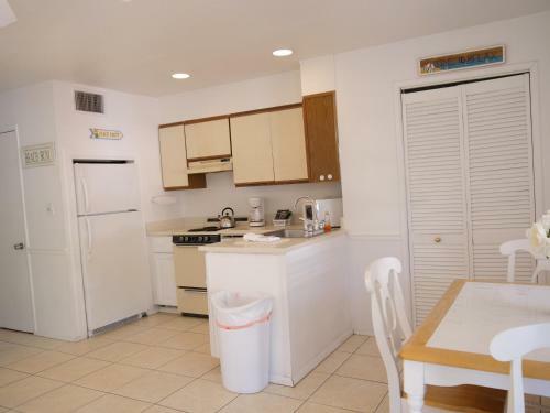 Hotel Siesta Key Bungalows