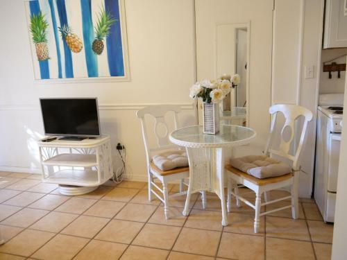 Hotel Siesta Key Bungalows