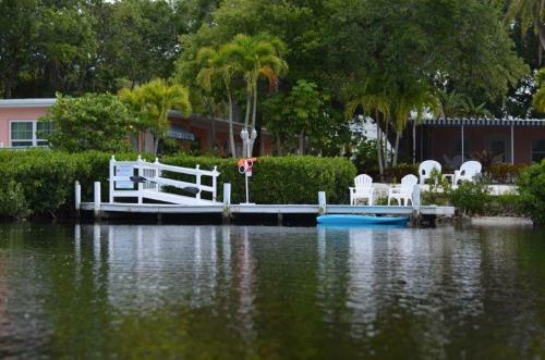 Hotel Siesta Key Bungalows