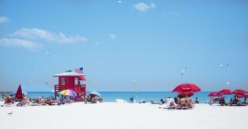 Hotel Siesta Key Bungalows