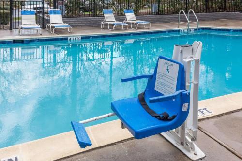 Hotel Baymont Inn & Suites - Tallahassee Central