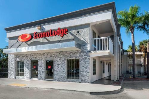 Motel Econo Lodge At Raymond James Stadium